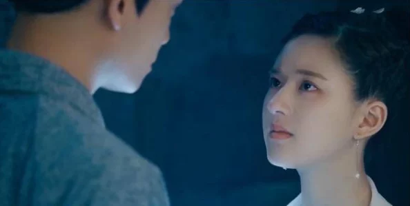 韩剧有拍裸戏男主用嘴吃奶真的吗？传闻背后竟隐藏着导演的特殊要求与演员们的真实反应！